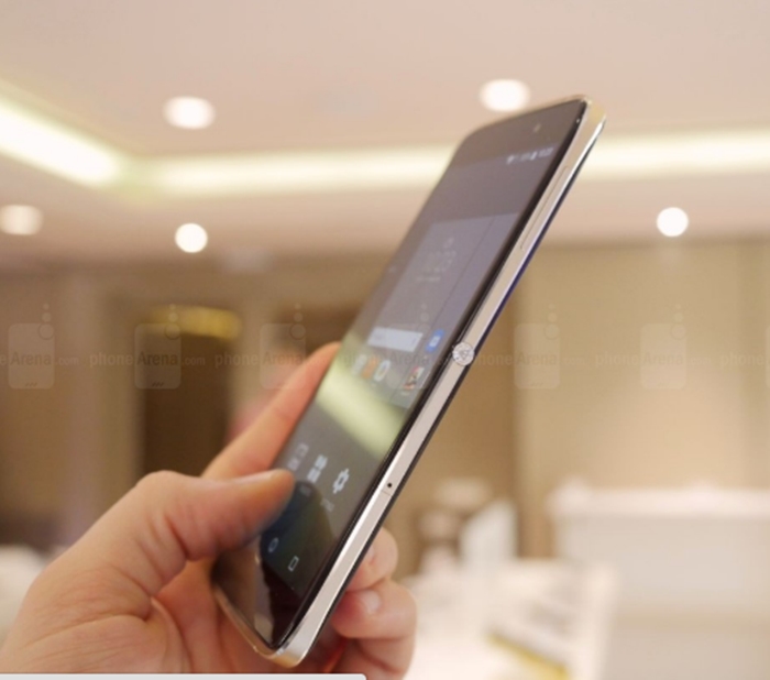 1467351274-1806-hinh-anh-blackberry-neon-3